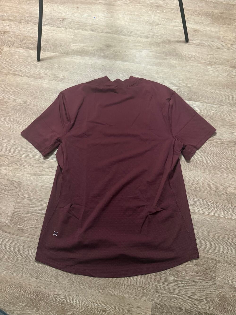 Lululemon Metal Vent Tech Training Shirt Burgundy Athletic Men's Size XL
